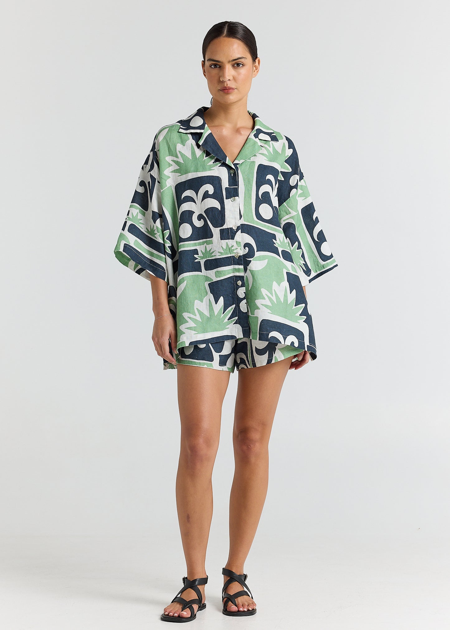Beachcomber Slit Short