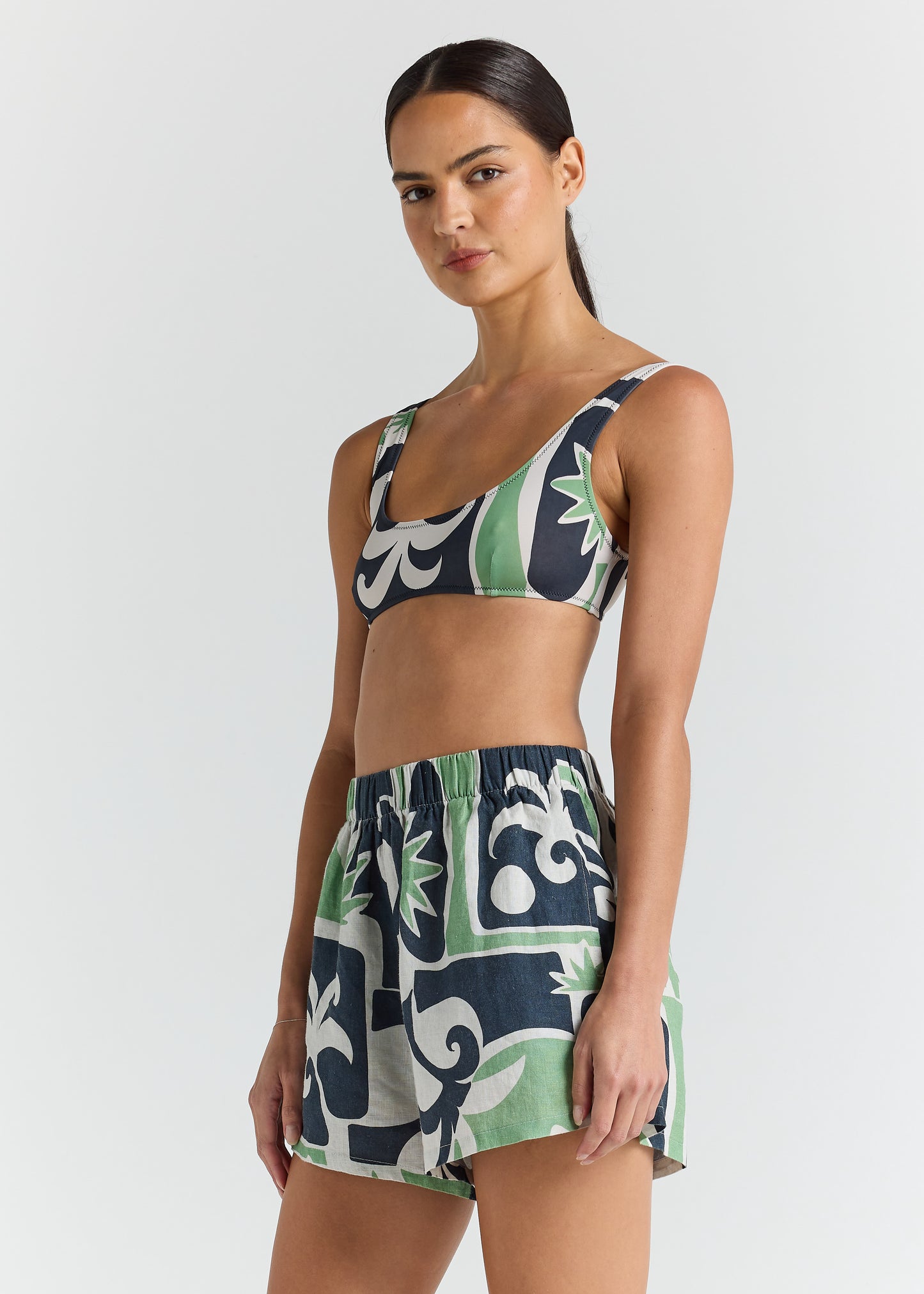 Beachcomber Slit Short