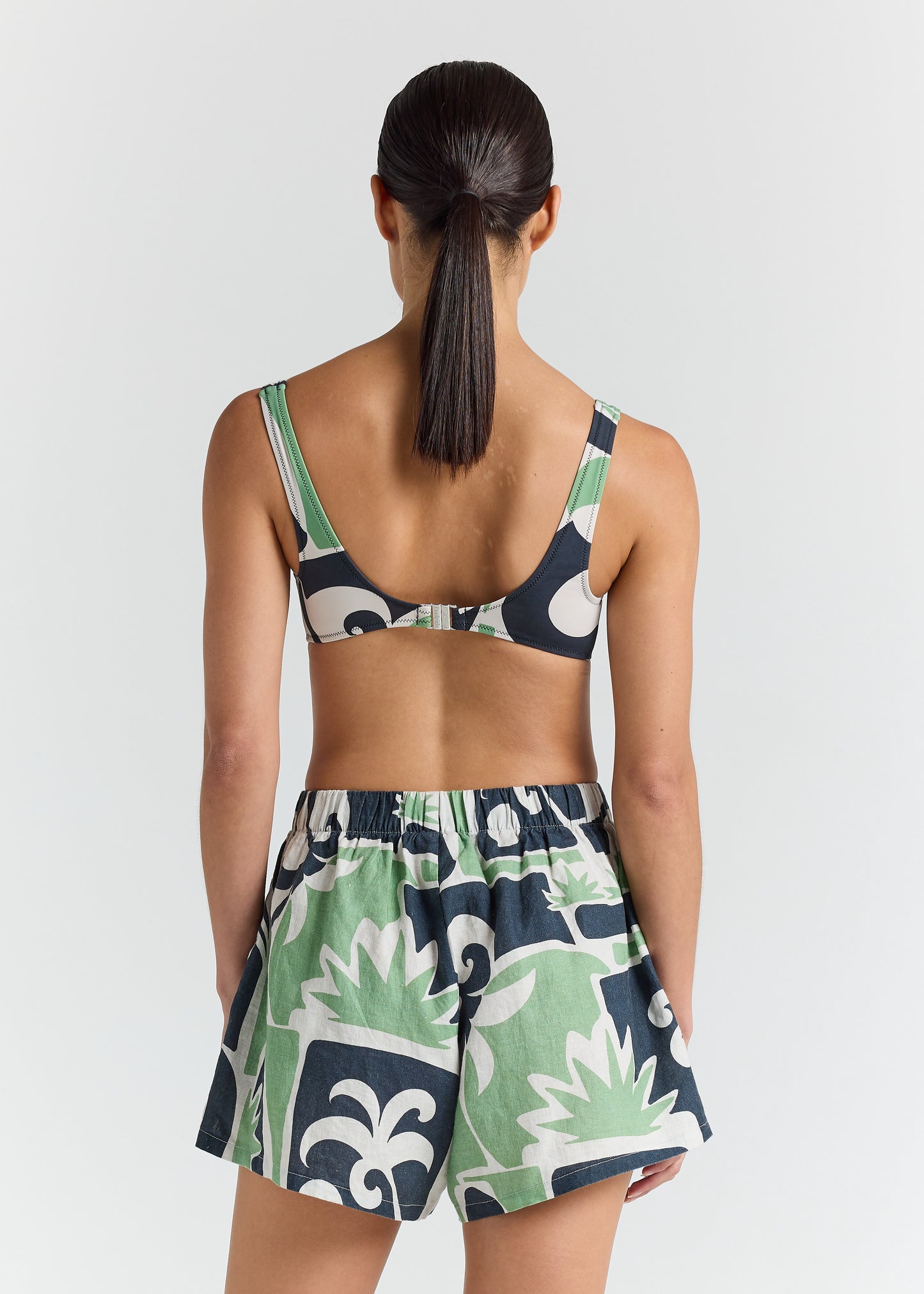Beachcomber Slit Short